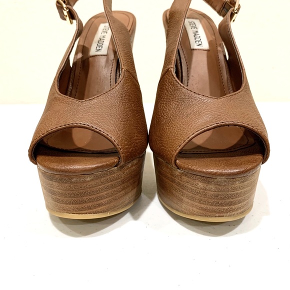 Steven Madden Brown Wedge Shoe (size: 7) - Picture 4 of 16